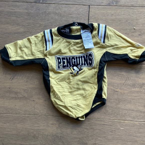 My NHL Hockey Apparel| Penguins Onesie - Picture 1 of 5